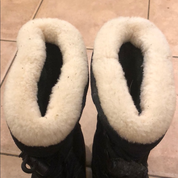 Ugg snow boots - Picture 3 of 6